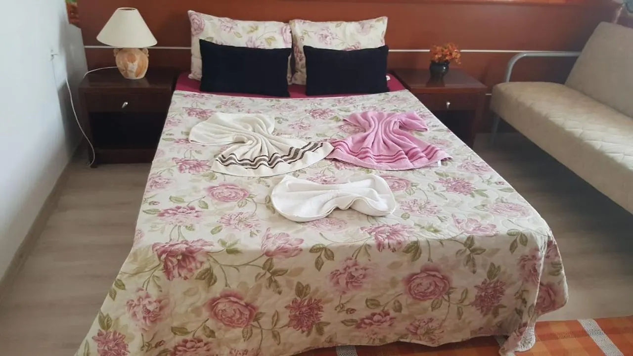 Goekmavi Pansiyon Bodrum Hostel