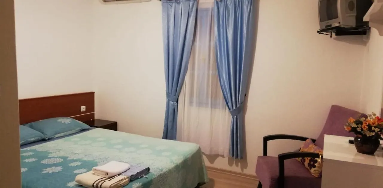 Goekmavi Pansiyon Bodrum 호스텔