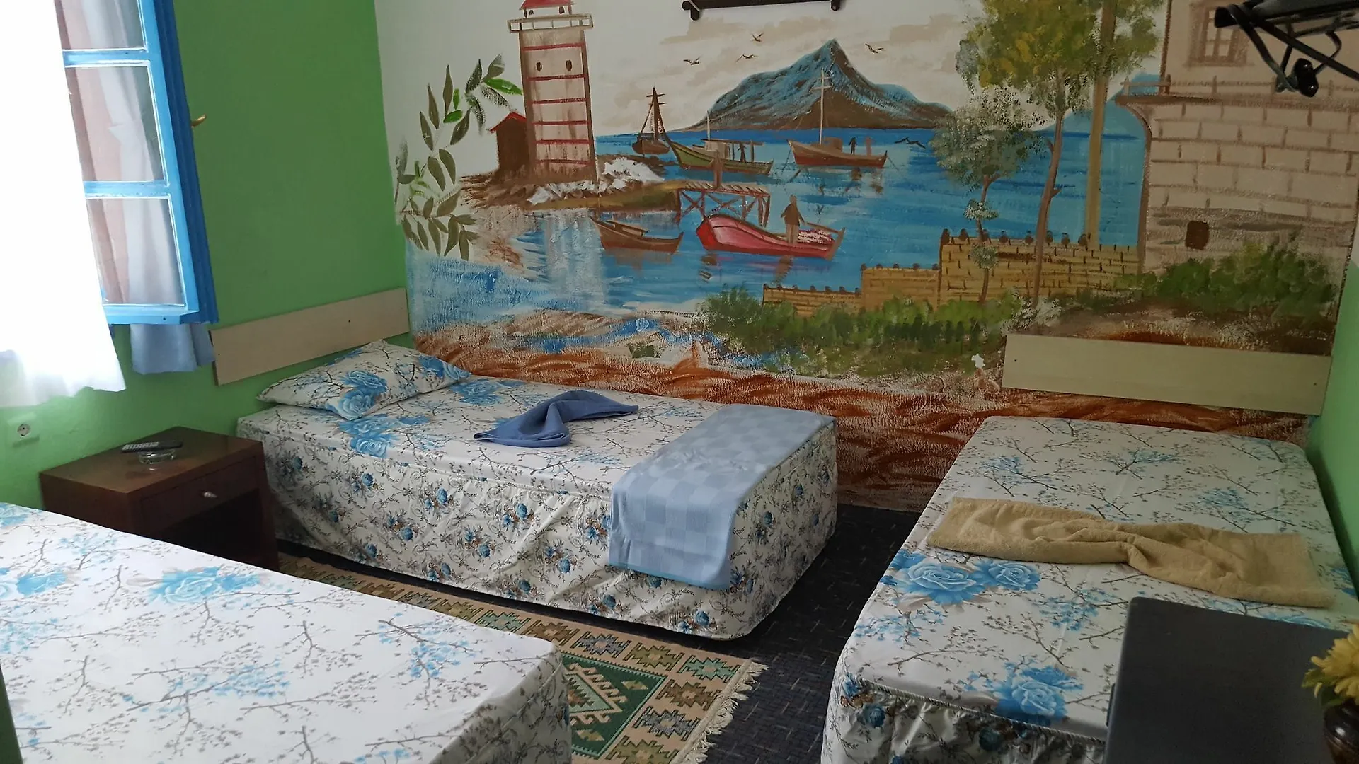 Goekmavi Pansiyon Bodrum Hostel